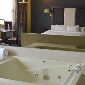 King Room Spa Bath